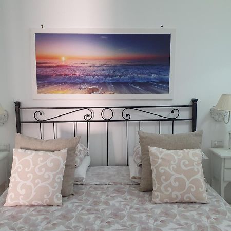 Guest House Al Mare Чивитавекия Екстериор снимка