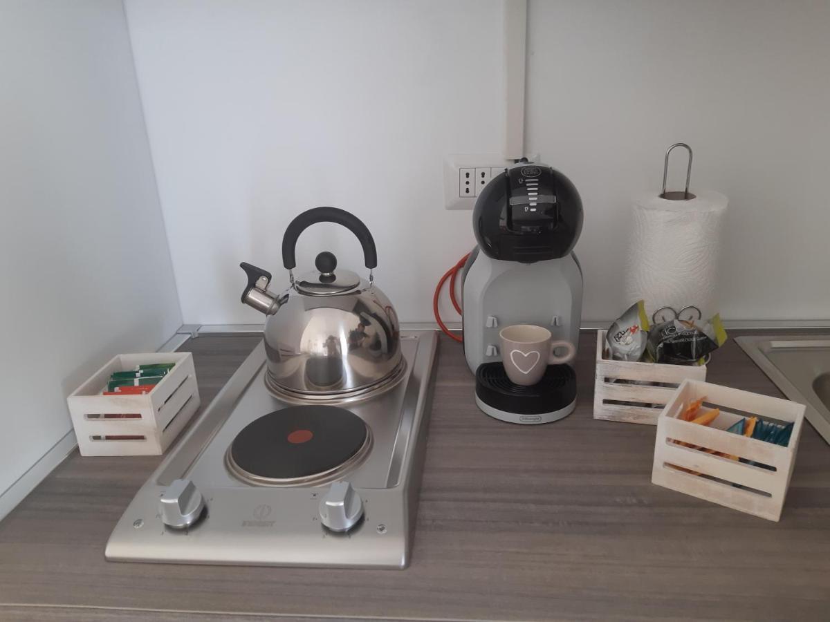 Guest House Al Mare Чивитавекия Екстериор снимка
