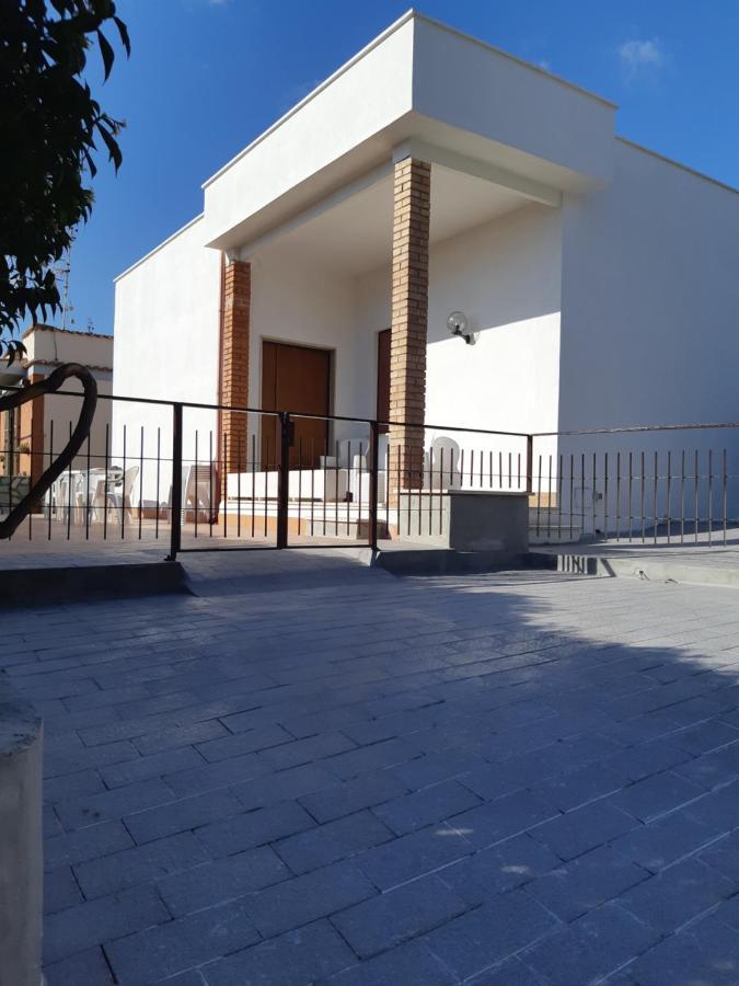 Guest House Al Mare Чивитавекия Екстериор снимка