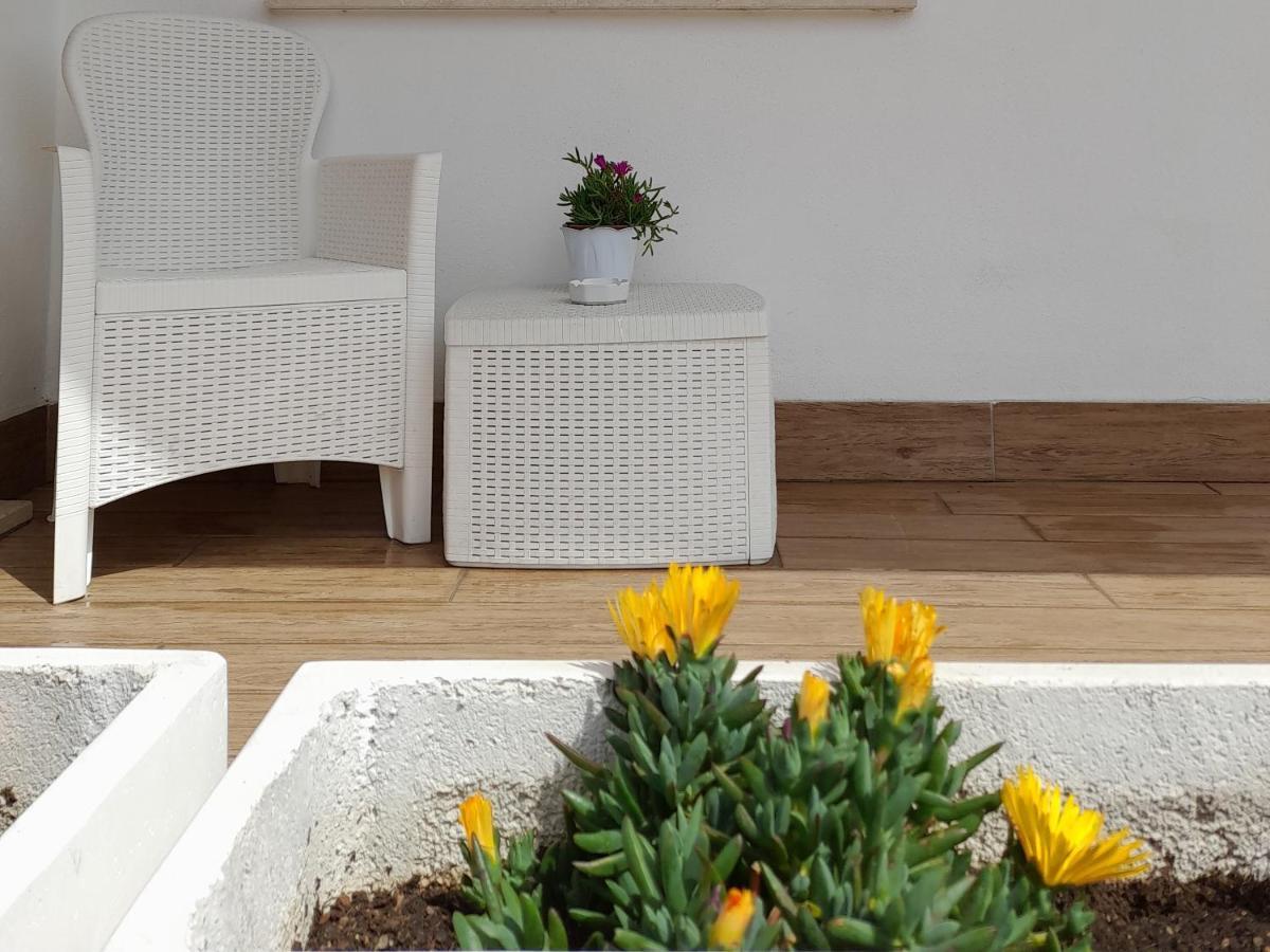 Guest House Al Mare Чивитавекия Екстериор снимка