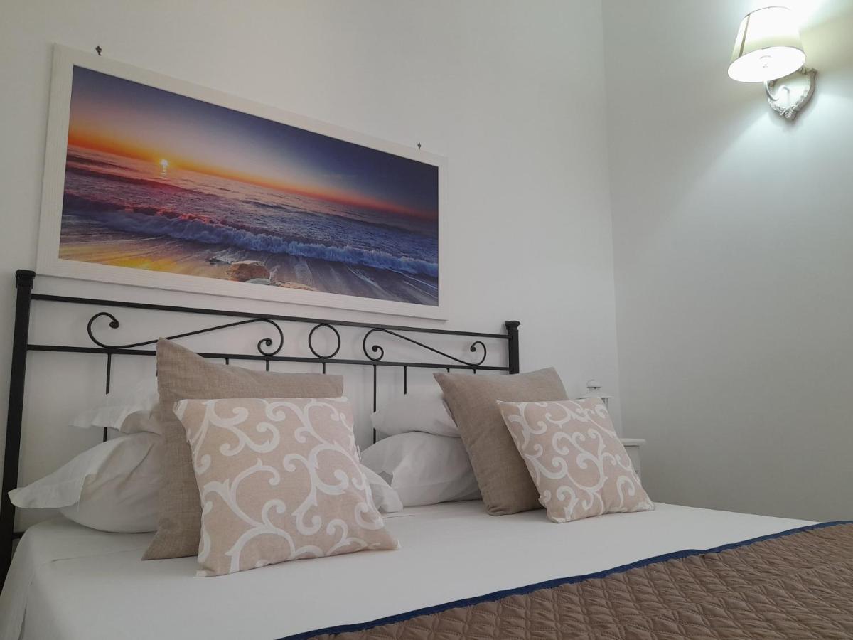 Guest House Al Mare Чивитавекия Екстериор снимка