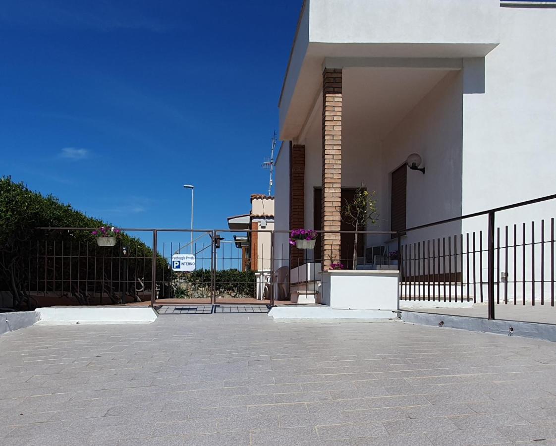 Guest House Al Mare Чивитавекия Екстериор снимка