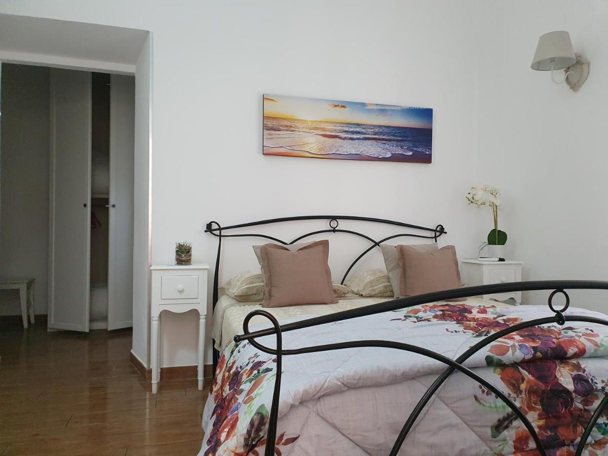 Guest House Al Mare Чивитавекия Екстериор снимка