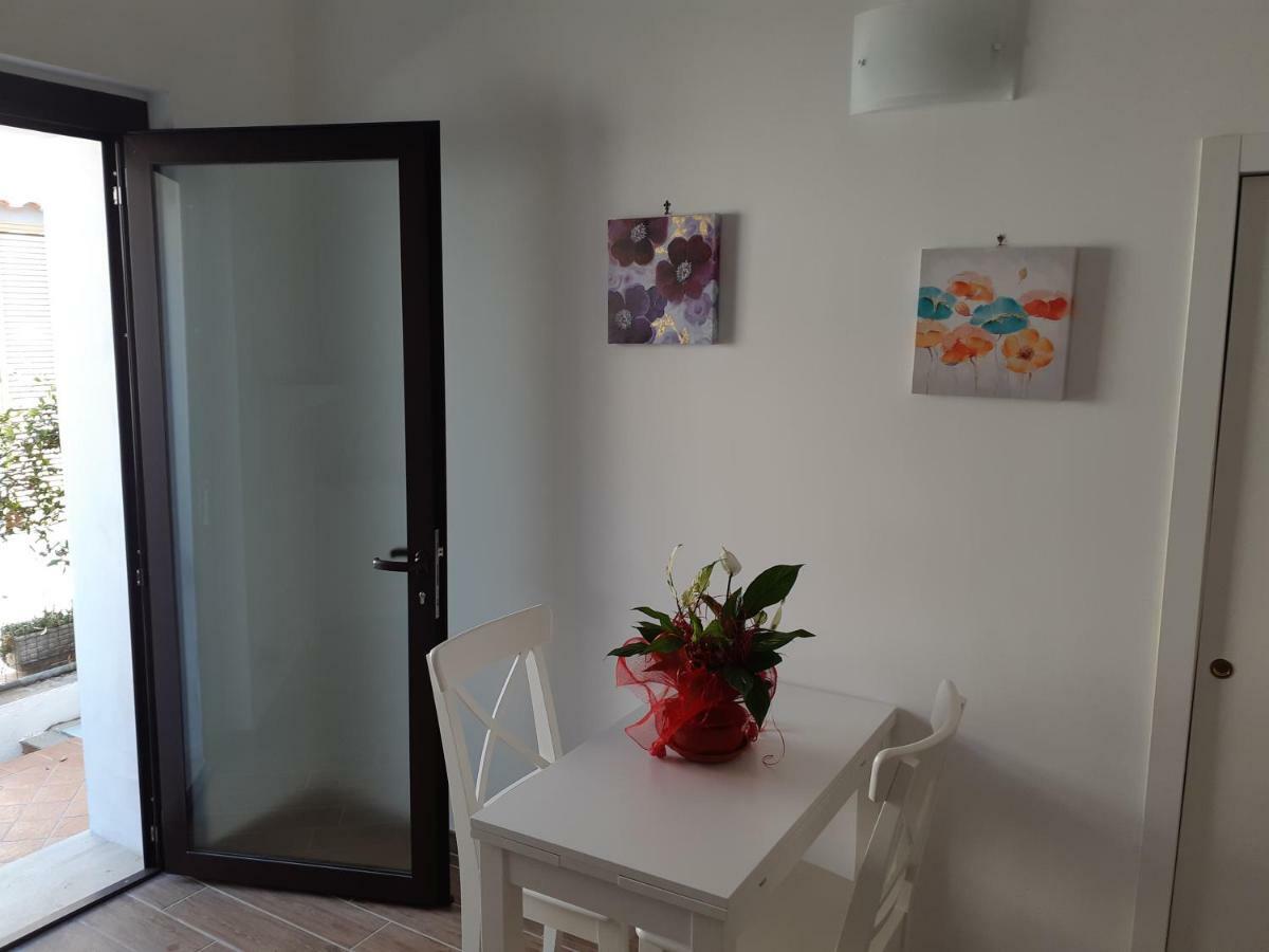 Guest House Al Mare Чивитавекия Екстериор снимка