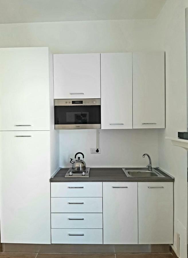 Guest House Al Mare Чивитавекия Екстериор снимка